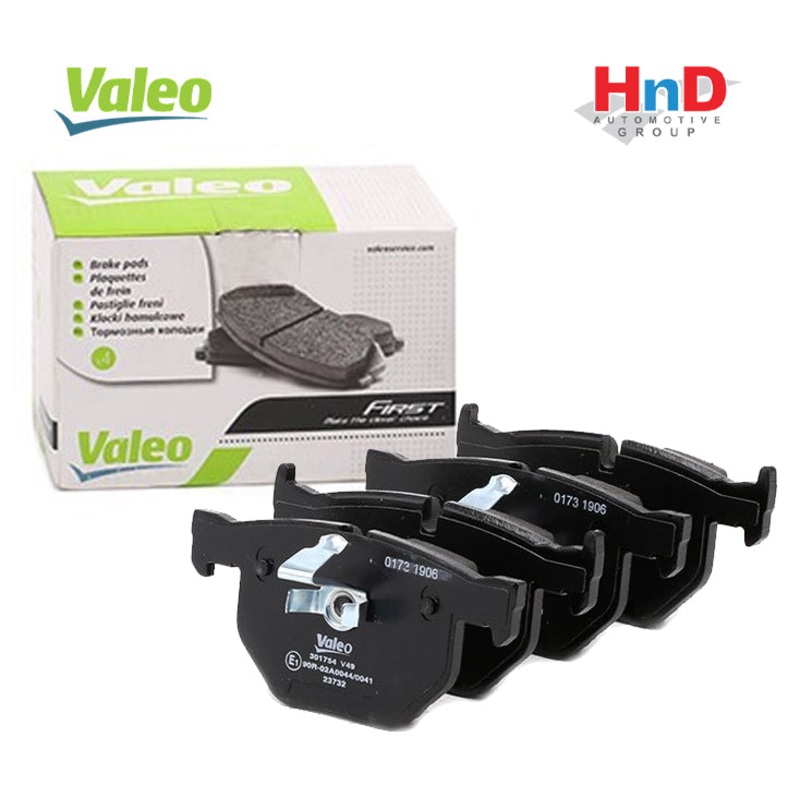 Valeo Brake Pads BMW 5 Series E60 (670754) For BMW 34216763043