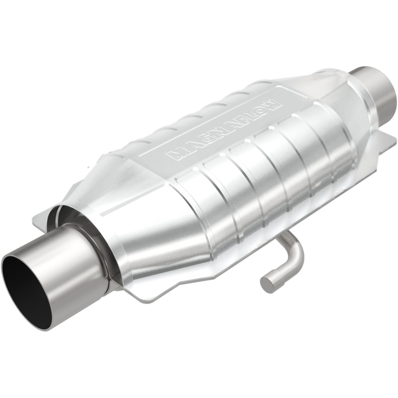 MagnaFlow Conv Univ 2.5in ID Inlet/Outlet Center/Center Oval Rear (338016)
