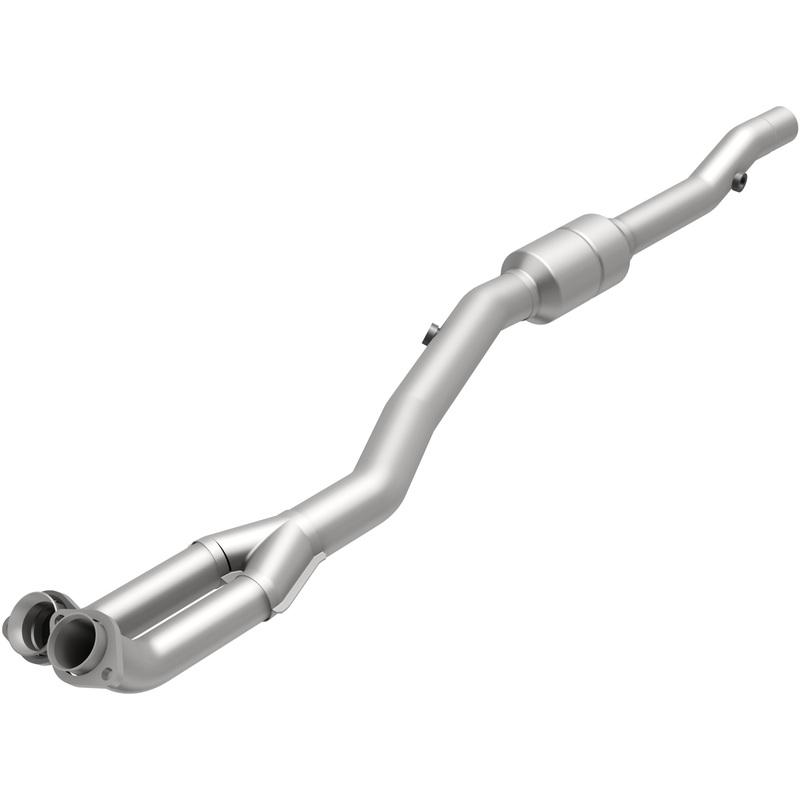 MagnaFlow Conv DF 96-97 BMW 840 4.4L Driver Side (24130)